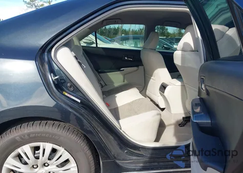 2012 Toyota Camry Hybrid Le z USA, uszkodzony, nr VIN 4T1BD1FK2CU002935